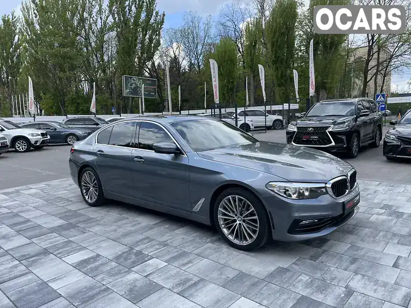 WBAJE7C52JWC57312 BMW 5 Series 2018 Седан 3 л. Фото 3