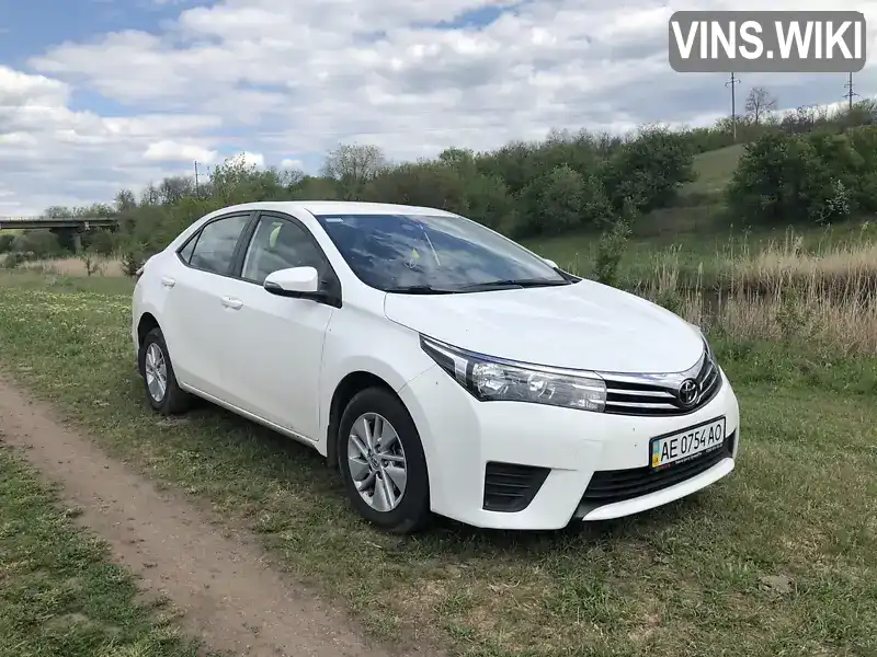 Седан Toyota Corolla 2014 1.33 л. Ручна / Механіка обл. Дніпропетровська, Кривий Ріг - Фото 1/20