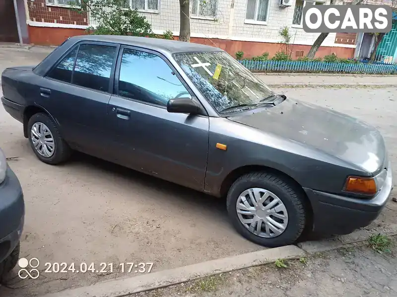 Седан Mazda 323 1989 1.6 л. Ручна / Механіка обл. Донецька, Краматорськ - Фото 1/4