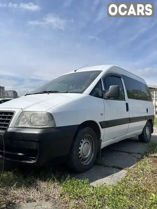 Минивэн Fiat Scudo 2005 2 л. Ручная / Механика обл. Львовская, Дрогобыч - Фото 1/15