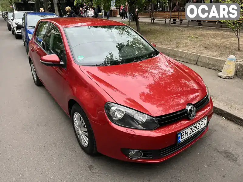 Хетчбек Volkswagen Golf 2010 1.6 л. Типтронік обл. Одеська, Одеса - Фото 1/11