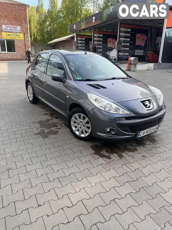 Хэтчбек Peugeot 206 2011 1.36 л. обл. Черкасская, Умань - Фото 1/21