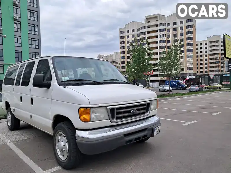 1FBNE31L66HA02609 Ford Econoline 2005 Мінівен  Фото 2