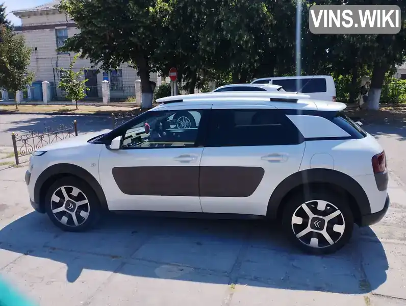 Позашляховик / Кросовер Citroen C4 Cactus 2015 1.2 л. Робот обл. Київська, Київ - Фото 1/13