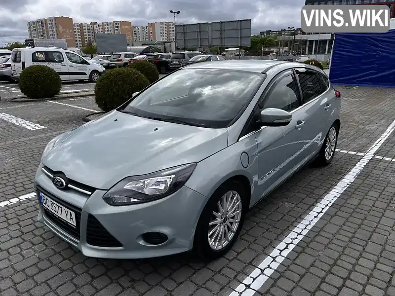 Хетчбек Ford Focus 2013 null_content л. Автомат обл. Львівська, Львів - Фото 1/12