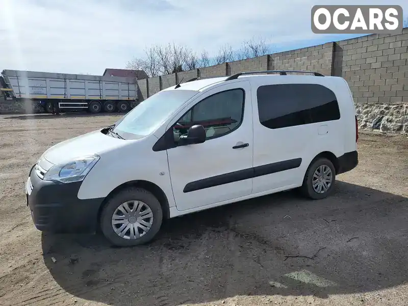 Мінівен Citroen Berlingo 2015 1.56 л. Ручна / Механіка обл. Рівненська, Сарни - Фото 1/9