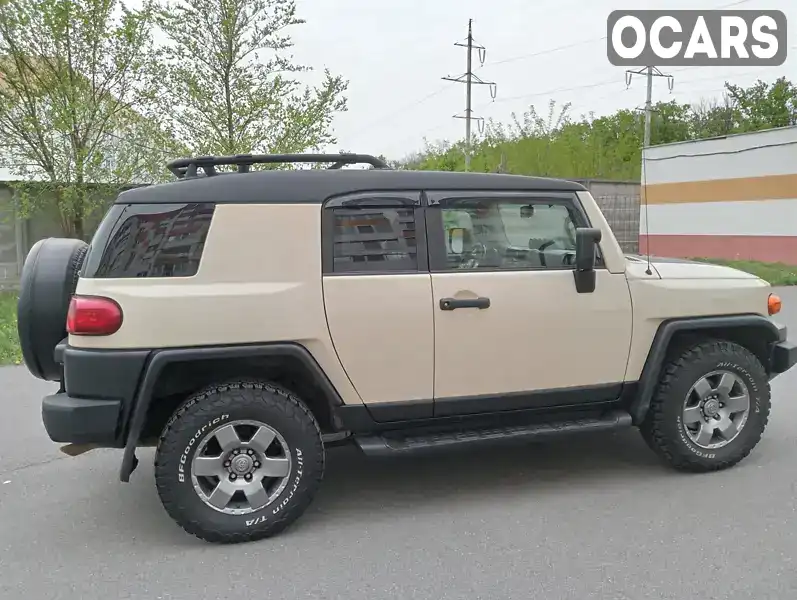 Позашляховик / Кросовер Toyota FJ Cruiser 2008 4 л. Автомат обл. Харківська, Харків - Фото 1/18