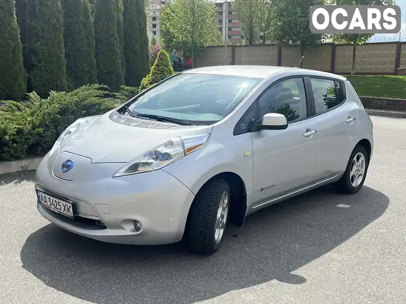 Хетчбек Nissan Leaf 2013 null_content л. Варіатор обл. Київська, Вишневе - Фото 1/21