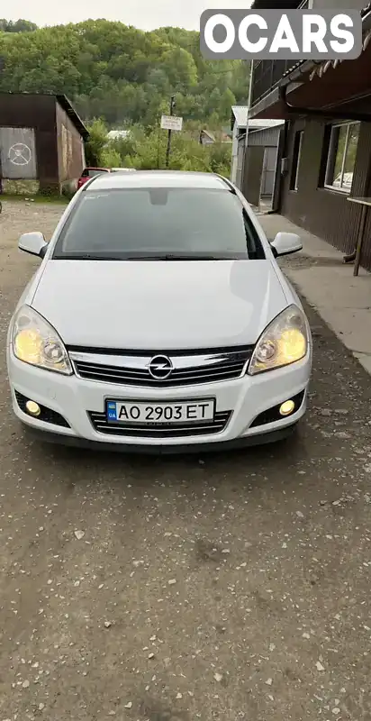 Універсал Opel Astra 2010 1.69 л. Ручна / Механіка обл. Закарпатська, Тячів - Фото 1/16