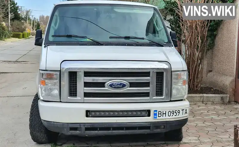 1FBNE3BL3EDA22109 Ford Econoline 2013 Мінівен 5.4 л. Фото 1