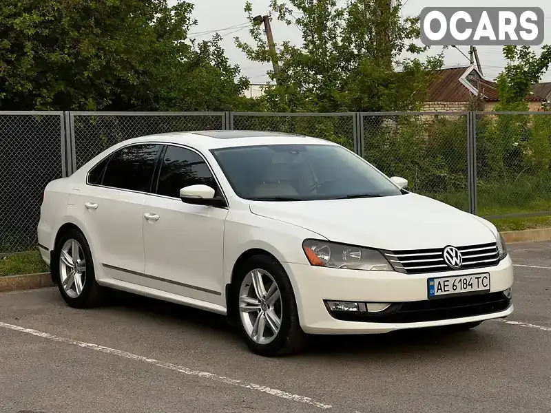 Седан Volkswagen Passat 2015 1.8 л. Автомат обл. Дніпропетровська, Дніпро (Дніпропетровськ) - Фото 1/17