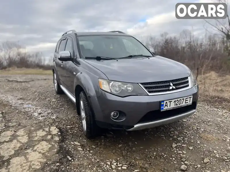 Позашляховик / Кросовер Mitsubishi Outlander XL 2009 3 л. Автомат обл. Івано-Франківська, Коломия - Фото 1/17