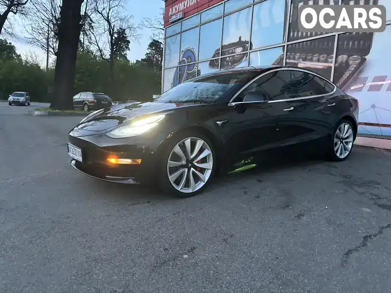 5YJ3E1EB2JF069807 Tesla Model 3 2018 Седан  Фото 2