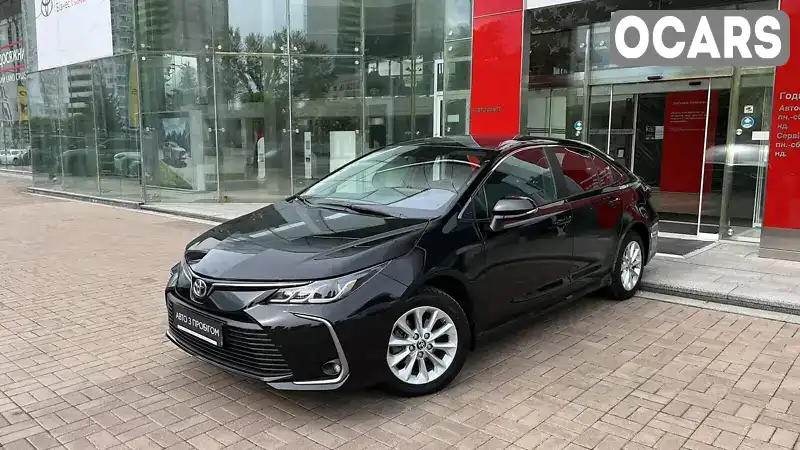 Седан Toyota Corolla 2022 1.8 л. Варіатор обл. Київська, Київ - Фото 1/16