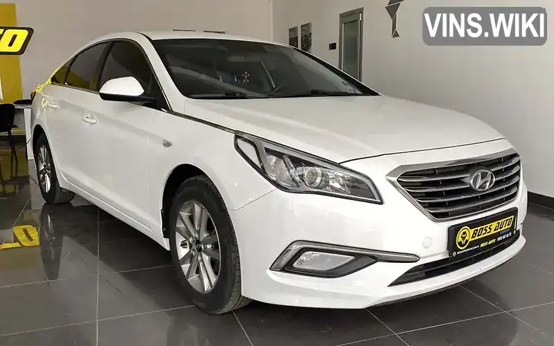 Седан Hyundai Sonata 2016 2 л. Автомат обл. Львівська, Червоноград - Фото 1/21