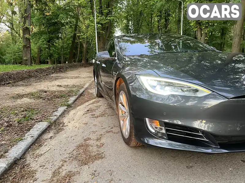 Ліфтбек Tesla Model S 2018 null_content л. обл. Чернівецька, Чернівці - Фото 1/12