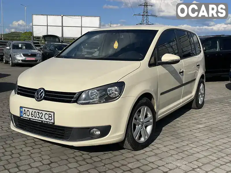 Мінівен Volkswagen Touran 2014 1.97 л. Автомат обл. Закарпатська, Мукачево - Фото 1/16