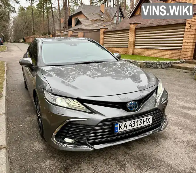 Седан Toyota Camry 2021 2.49 л. Варіатор обл. Київська, Київ - Фото 1/21