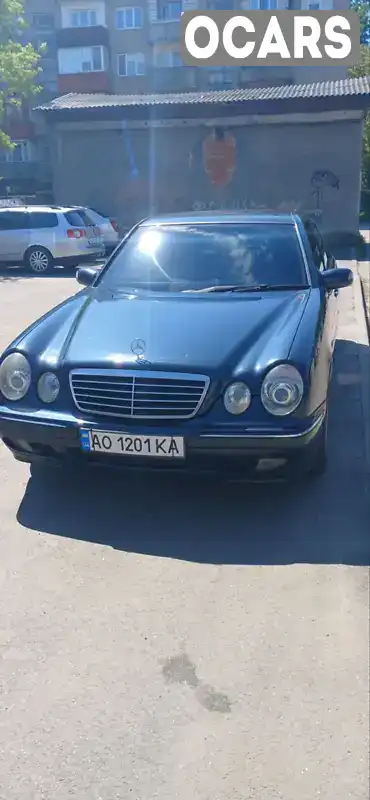 Седан Mercedes-Benz E-Class 2000 2 л. Ручна / Механіка обл. Закарпатська, Мукачево - Фото 1/13