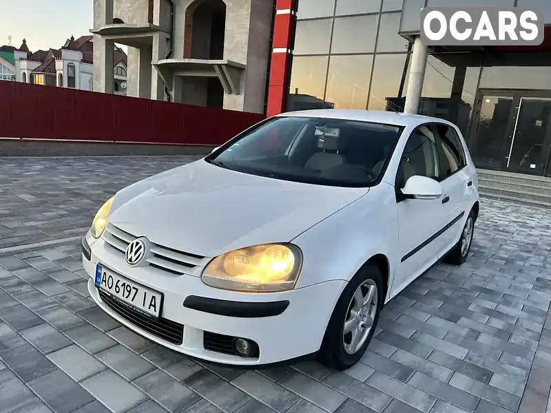 Хетчбек Volkswagen Golf 2004 1.6 л. Ручна / Механіка обл. Закарпатська, Тячів - Фото 1/21