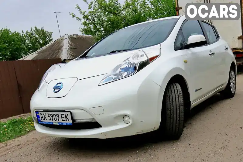 1N4AZ0CP3EC338779 Nissan Leaf 2014 Хэтчбек  Фото 1