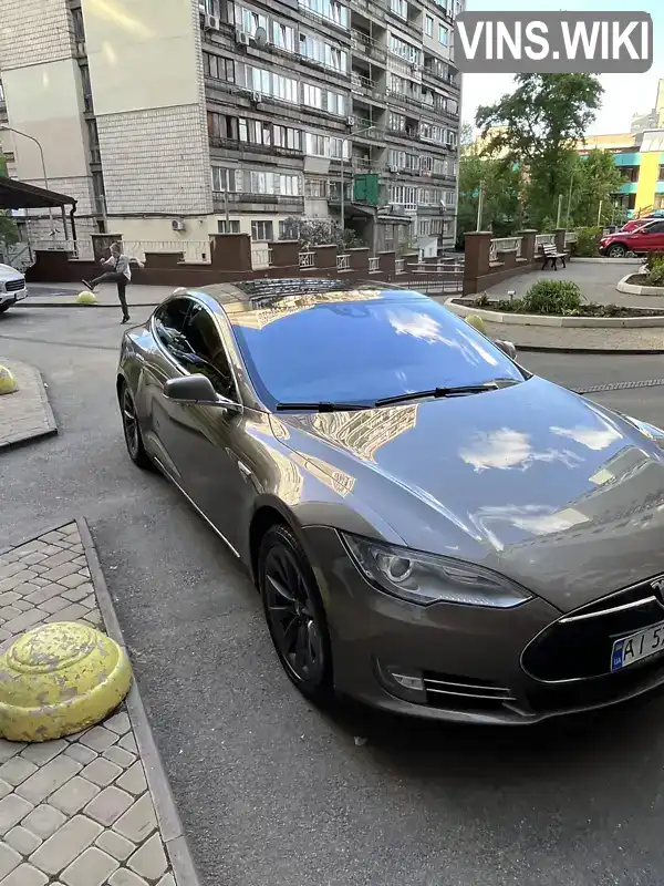 Ліфтбек Tesla Model S 2016 null_content л. Автомат обл. Київська, Київ - Фото 1/12