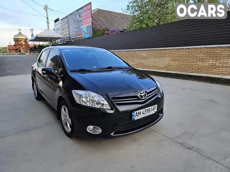 Хетчбек Toyota Auris 2010 1.6 л. Автомат обл. Житомирська, Бердичів - Фото 1/17