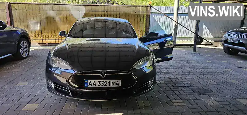 Ліфтбек Tesla Model S 2015 null_content л. обл. Київська, Київ - Фото 1/19