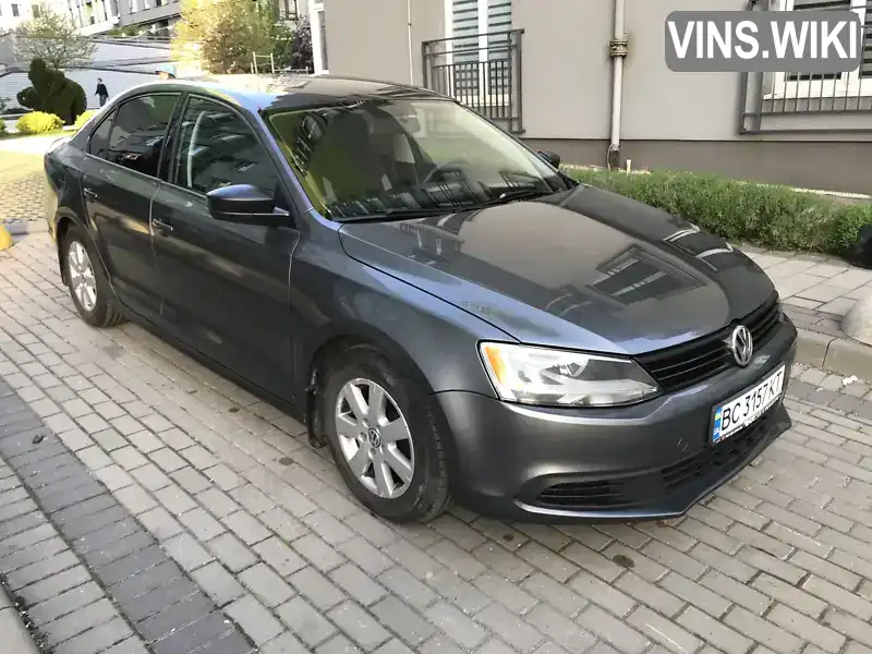 Седан Volkswagen Jetta 2013 1.98 л. Автомат обл. Львівська, Львів - Фото 1/16