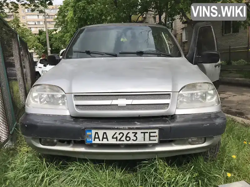 Внедорожник / Кроссовер Chevrolet Niva 2008 1.7 л. Ручная / Механика обл. Киевская, Киев - Фото 1/11