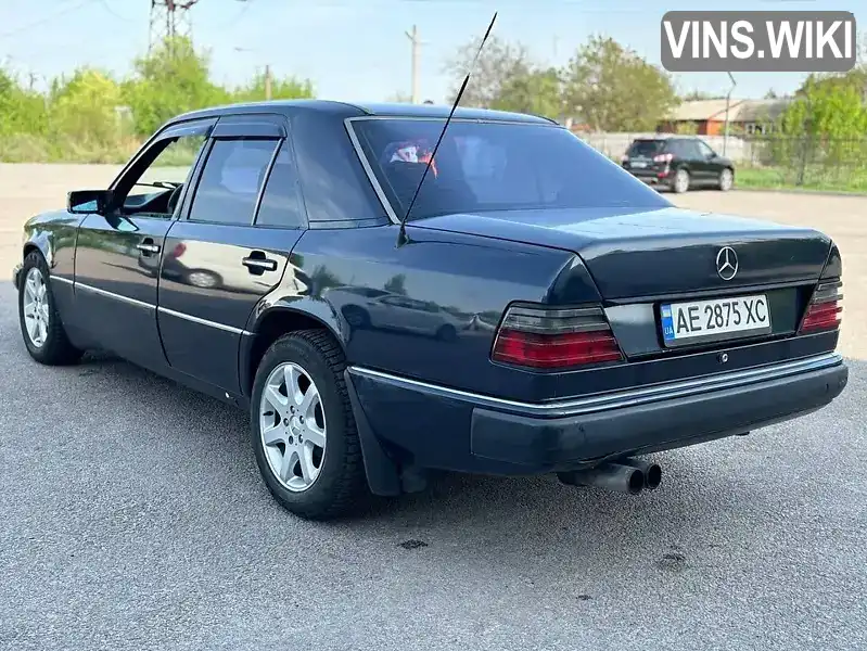 Седан Mercedes-Benz E-Class 1990 2 л. обл. Дніпропетровська, Дніпро (Дніпропетровськ) - Фото 1/10