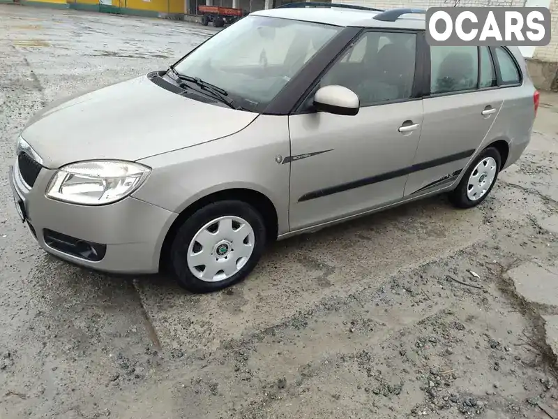 Універсал Skoda Fabia 2009 1.2 л. Ручна / Механіка обл. Хмельницька, Шепетівка - Фото 1/17