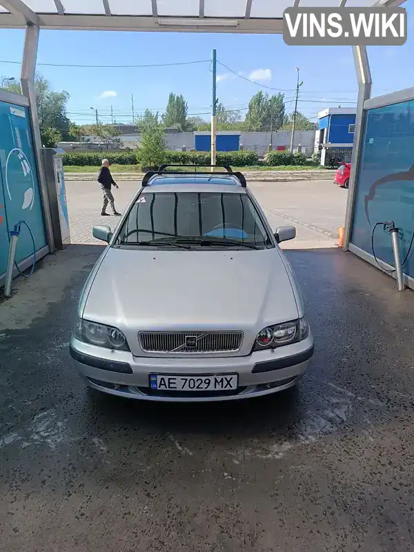 Універсал Volvo V40 2001 1.8 л. Ручна / Механіка обл. Дніпропетровська, Кам'янське (Дніпродзержинськ) - Фото 1/21