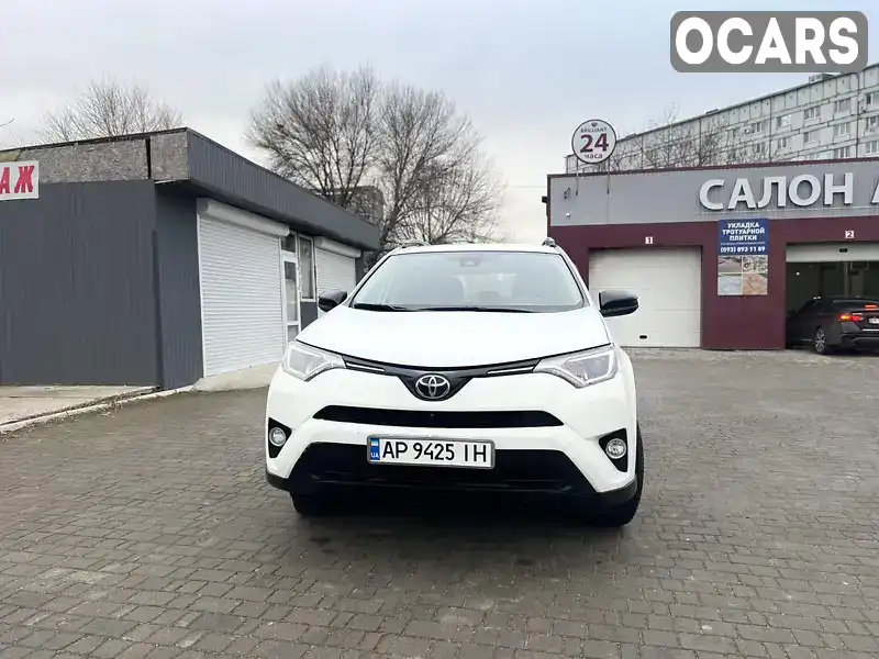 Позашляховик / Кросовер Toyota RAV4 2017 2.49 л. Автомат обл. Запорізька, Запоріжжя - Фото 1/21