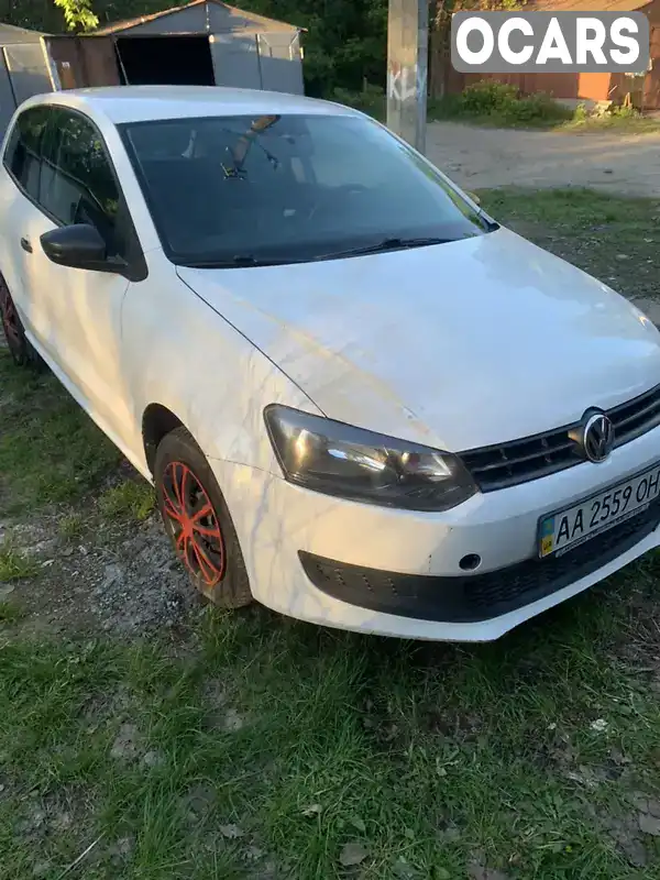 Хэтчбек Volkswagen Polo 2014 1.2 л. Ручная / Механика обл. Киевская, Киев - Фото 1/9