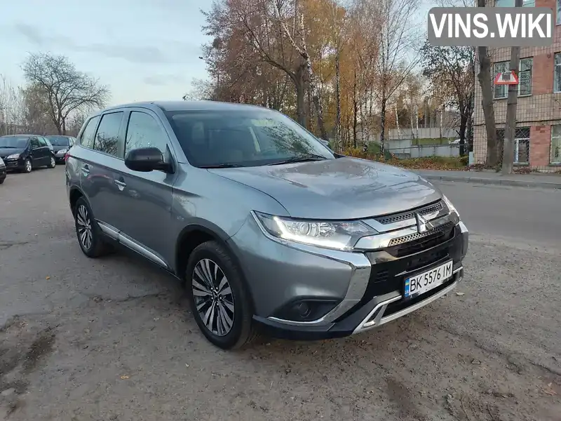 Позашляховик / Кросовер Mitsubishi Outlander 2019 2.36 л. Автомат обл. Рівненська, Рівне - Фото 1/21