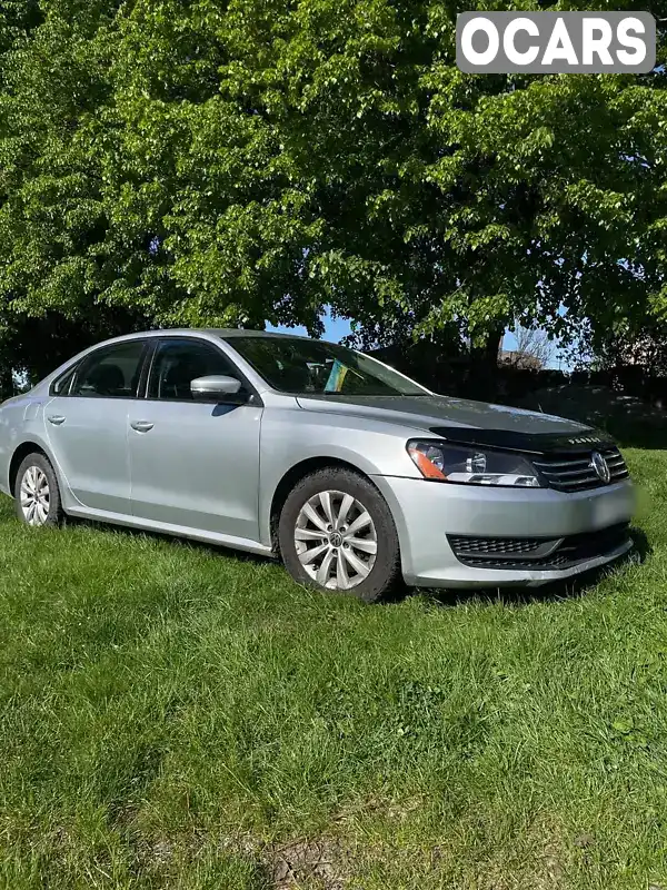 Седан Volkswagen Passat 2013 2.48 л. Типтроник обл. Киевская, Фастов - Фото 1/21