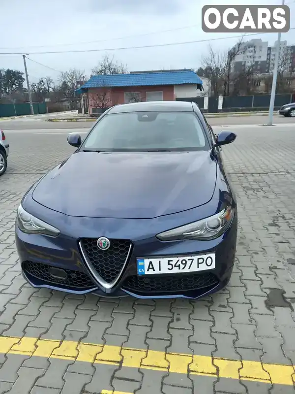 Седан Alfa Romeo Giulia 2017 2 л. Автомат обл. Киевская, Киев - Фото 1/4