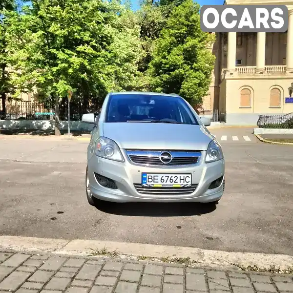 W0L0AHM75B2080181 Opel Zafira 2011 Минивэн 1.8 л. Фото 2