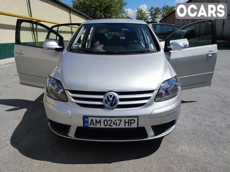 Хэтчбек Volkswagen Golf Plus 2005 1.6 л. Ручная / Механика обл. Житомирская, Звягель - Фото 1/21