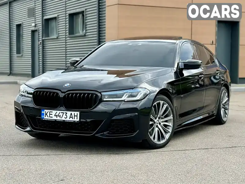 WBAJA7C51JWC77045 BMW 5 Series 2018 Седан 2 л. Фото 1