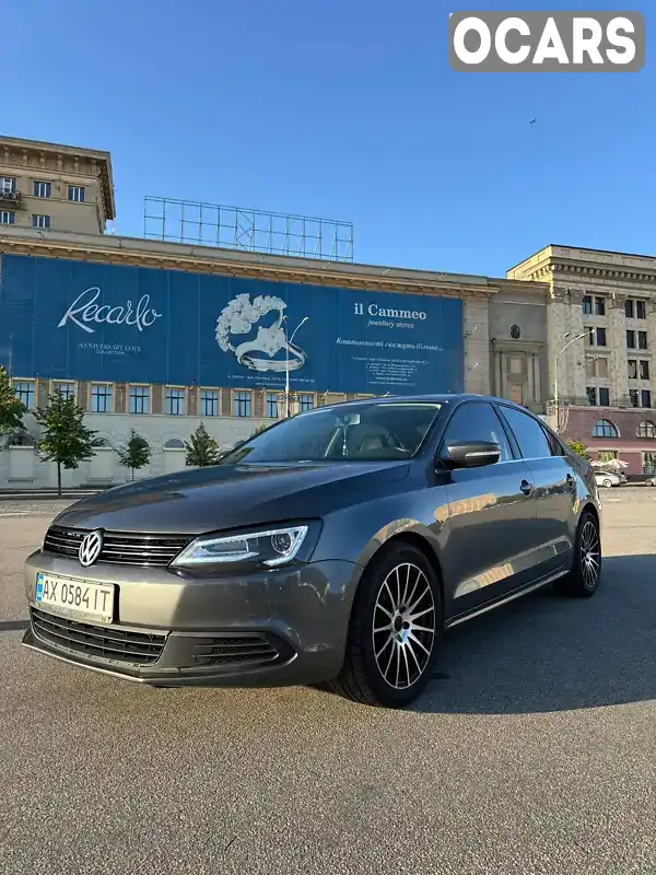 Седан Volkswagen Jetta 2013 2.5 л. Автомат обл. Харьковская, Харьков - Фото 1/19