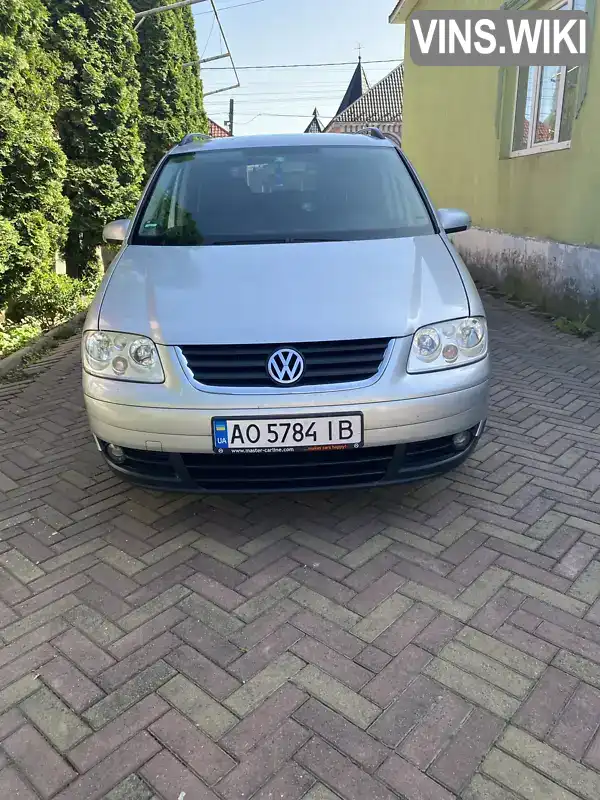 Мінівен Volkswagen Touran 2003 1.6 л. Ручна / Механіка обл. Закарпатська, Виноградів - Фото 1/13