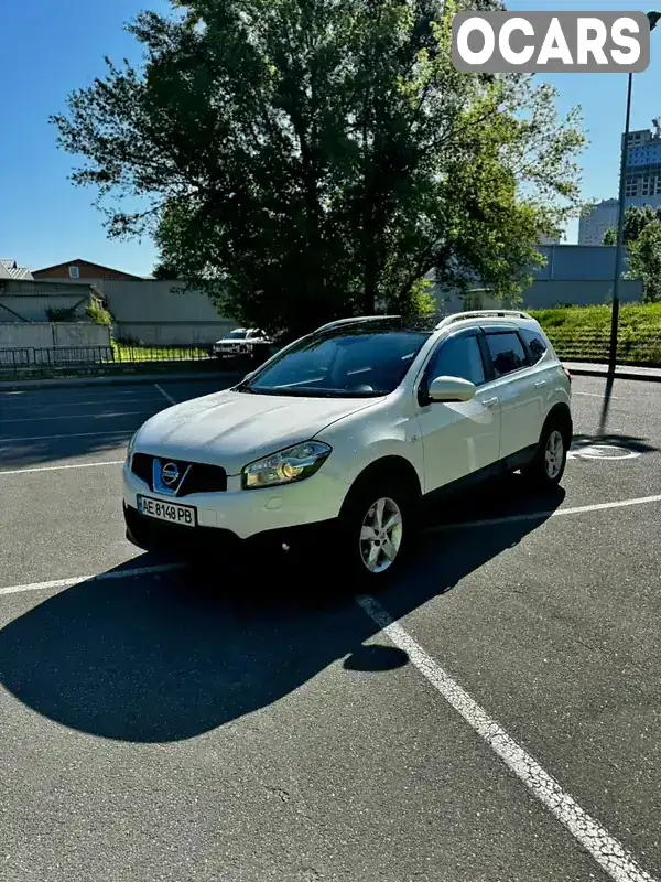 Позашляховик / Кросовер Nissan Qashqai+2 2013 1.6 л. Ручна / Механіка обл. Київська, Київ - Фото 1/18