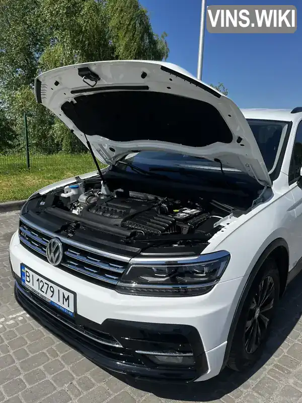 3VV0B7AX7JM016811 Volkswagen Tiguan 2017 Позашляховик / Кросовер 1.98 л. Фото 8