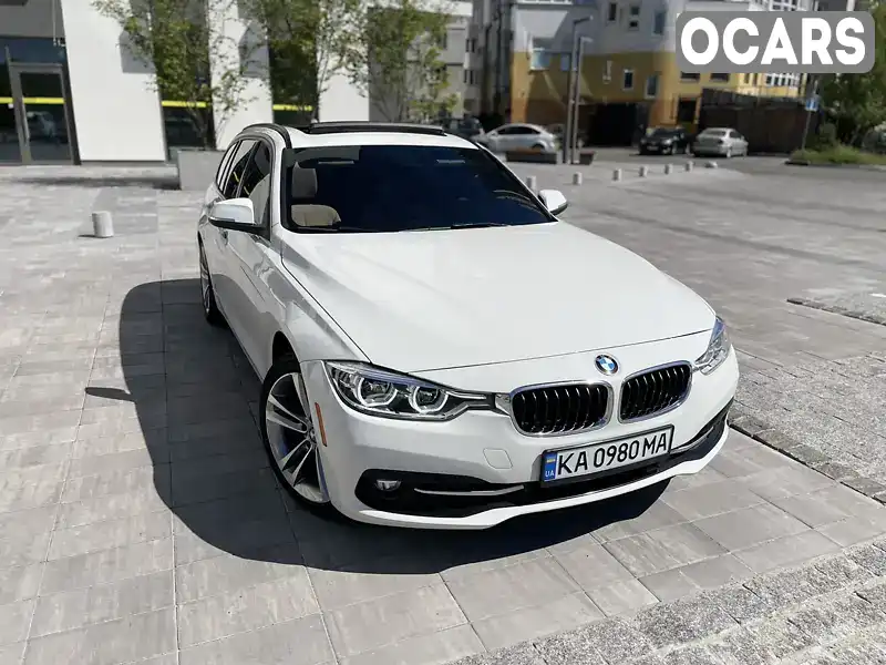 WBA8J1C50JA379426 BMW 3 Series 2017 Універсал 2 л. Фото 2