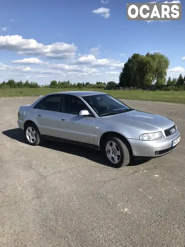 Седан Audi A4 1999 1.6 л. Ручна / Механіка обл. Рівненська, Березне - Фото 1/11