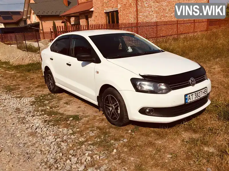 Седан Volkswagen Polo 2011 1.6 л. Ручна / Механіка обл. Івано-Франківська, Івано-Франківськ - Фото 1/20