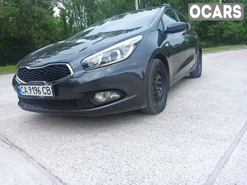 Хетчбек Kia Ceed 2013 1.6 л. Ручна / Механіка обл. Черкаська, Канів - Фото 1/21