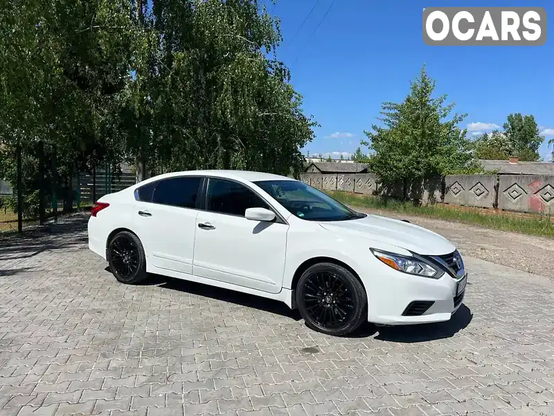 Седан Nissan Altima 2017 2.49 л. Автомат обл. Львівська, Стрий - Фото 1/21